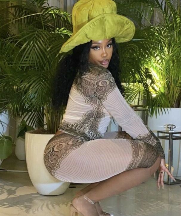 SZA nude