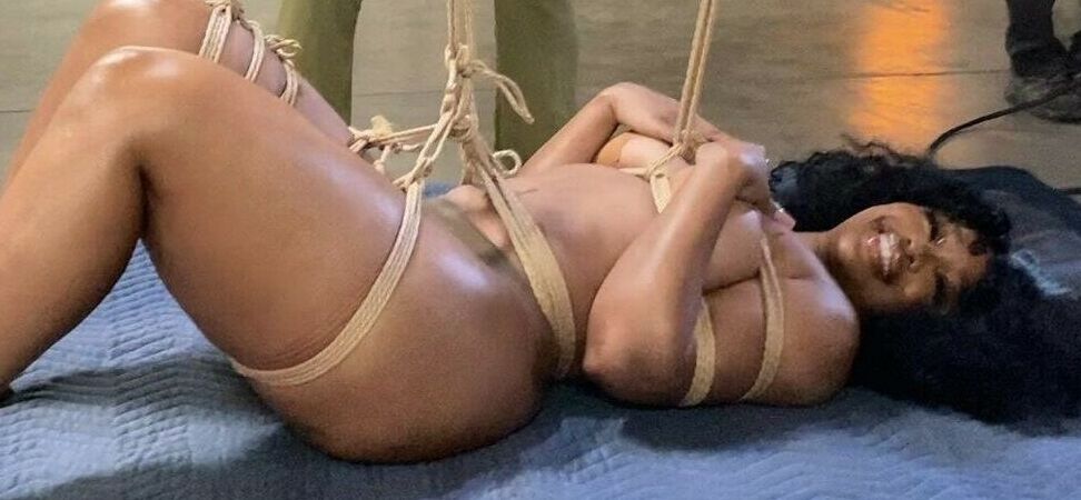 SZA nude