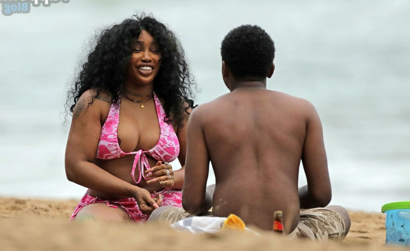 SZA nude