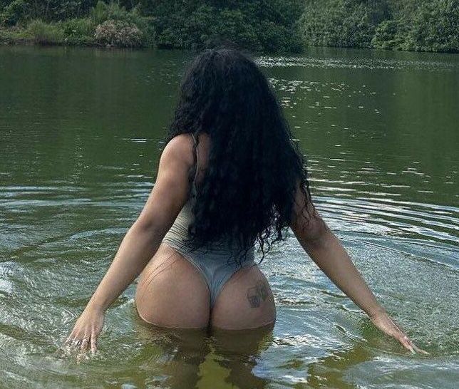 SZA nude