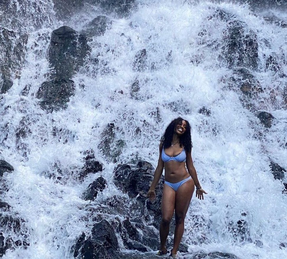 SZA nude