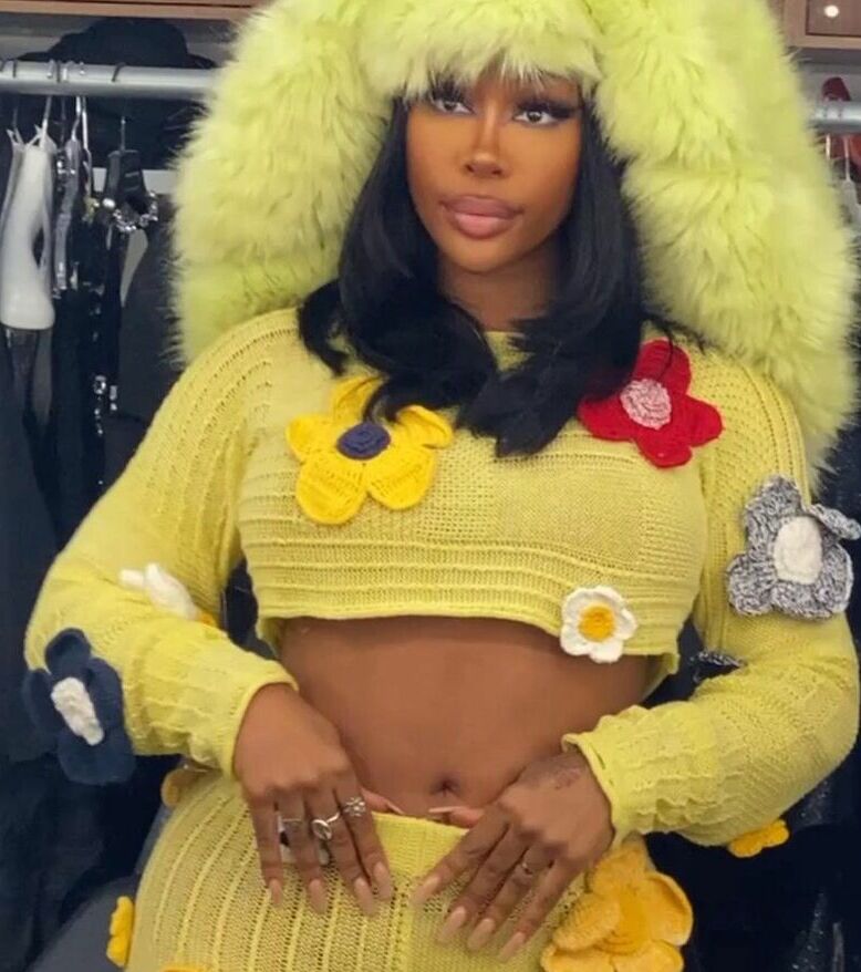 SZA nude