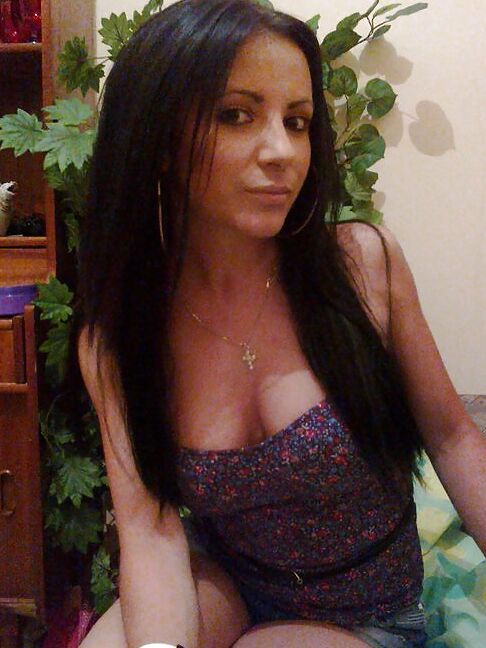 Romanian women: Adriana