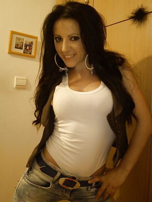 Romanian women: Adriana