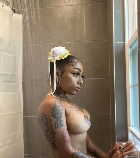 Helloomcfly nude
