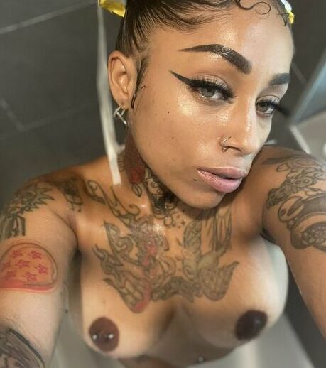 Helloomcfly nude