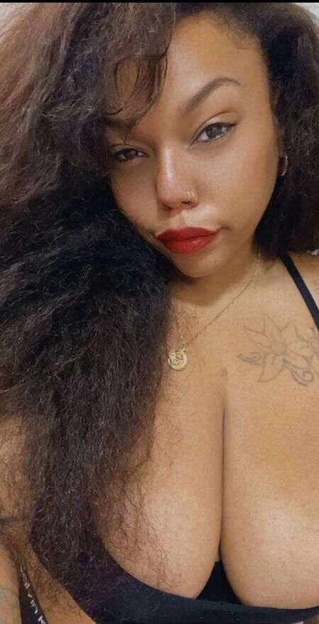 BadGyalGoodLife nude
