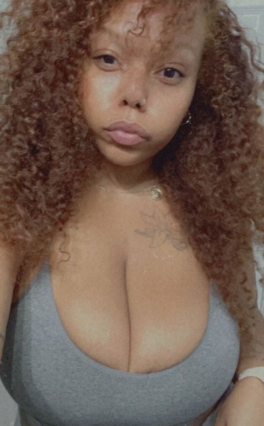 BadGyalGoodLife nude