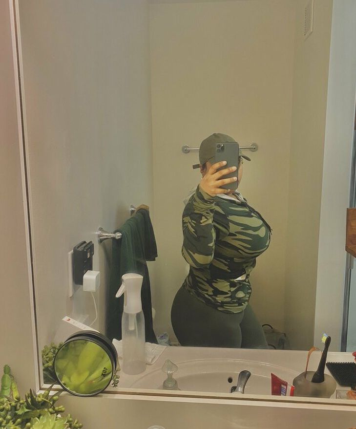 BadGyalGoodLife nude