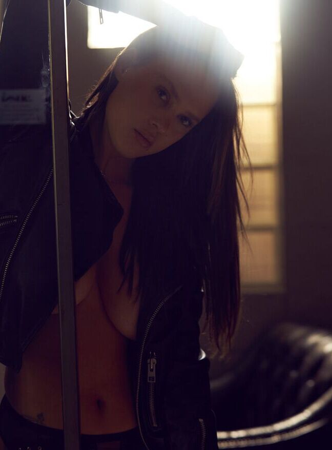Tessrosebaldwin nude
