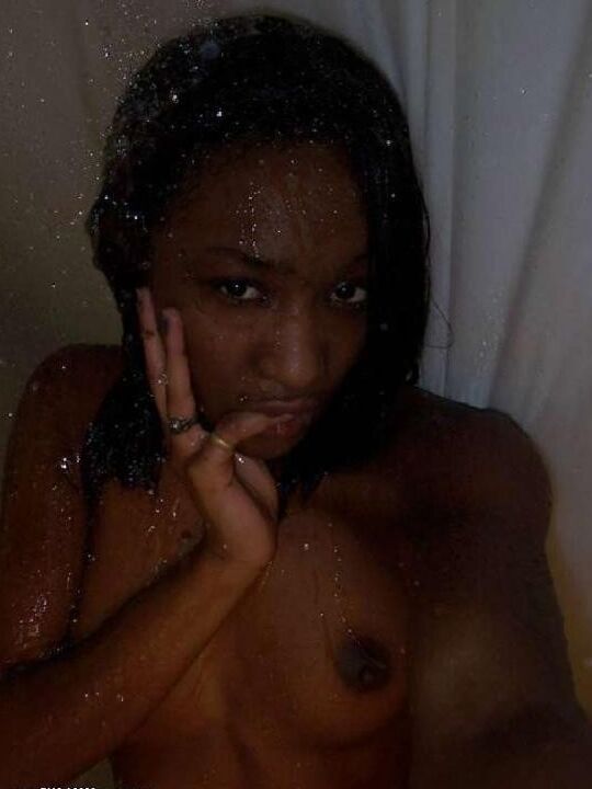 Skany black girlfriend taking selfies while naked