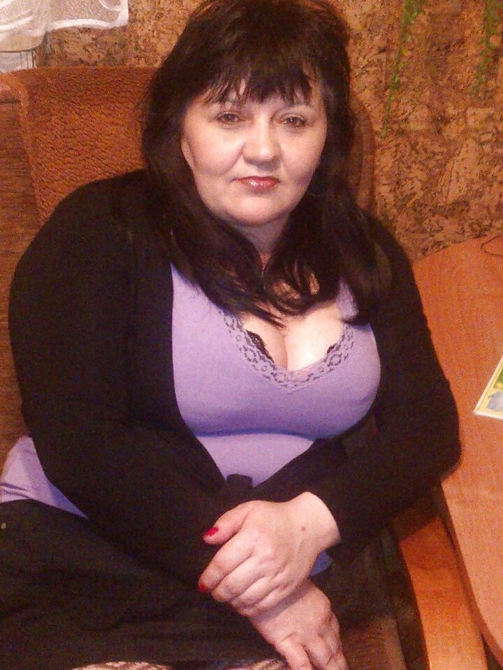 Slutty Mature Housewife