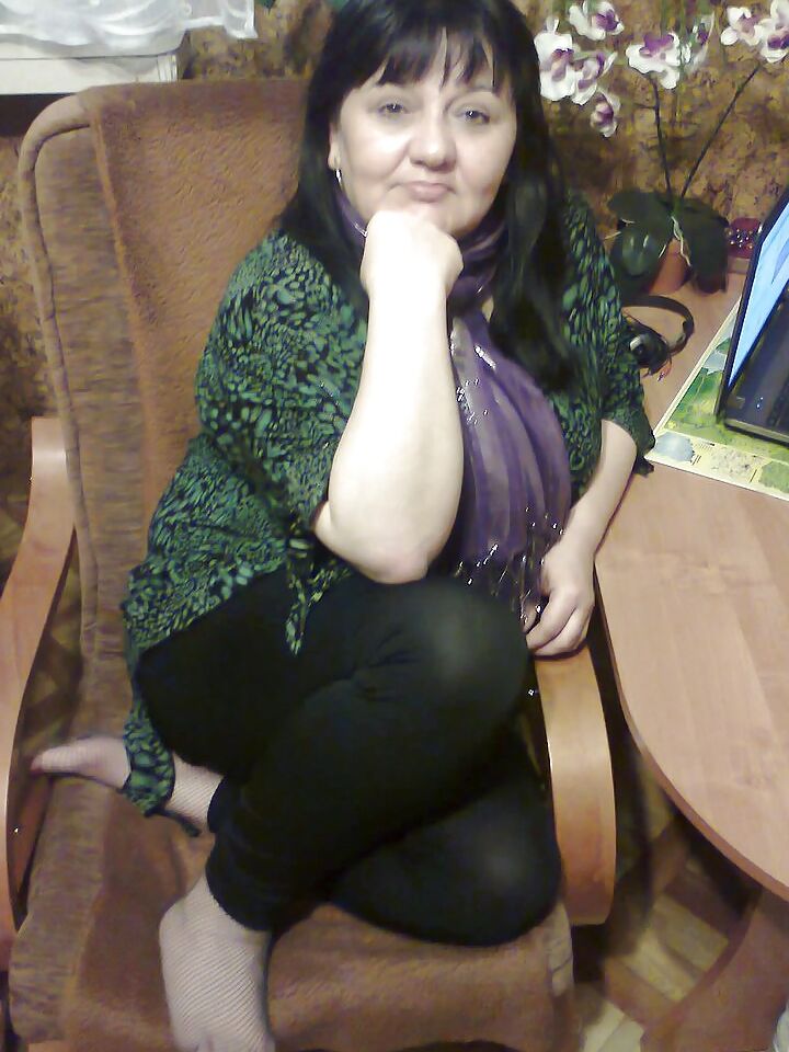 Slutty Mature Housewife