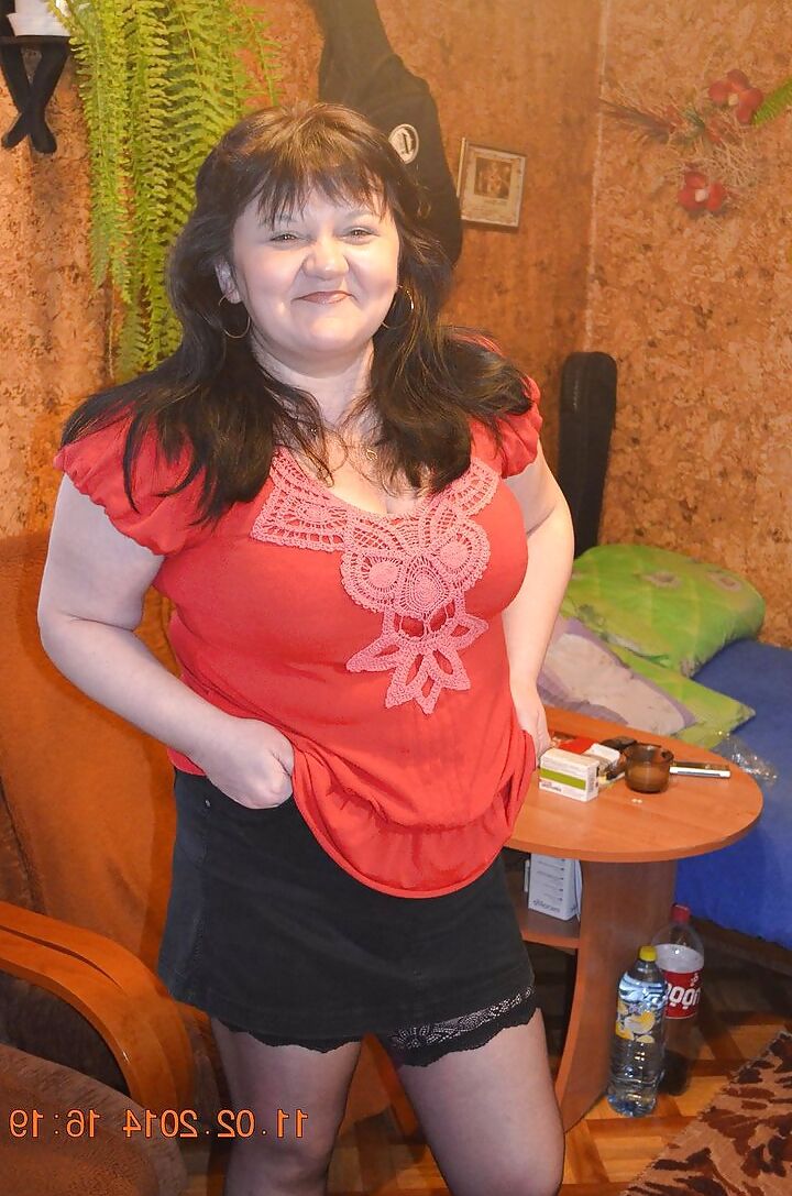 Slutty Mature Housewife