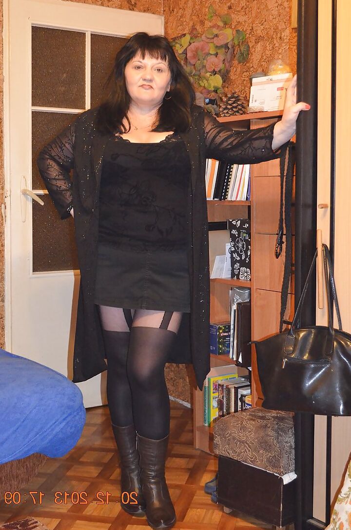Slutty Mature Housewife