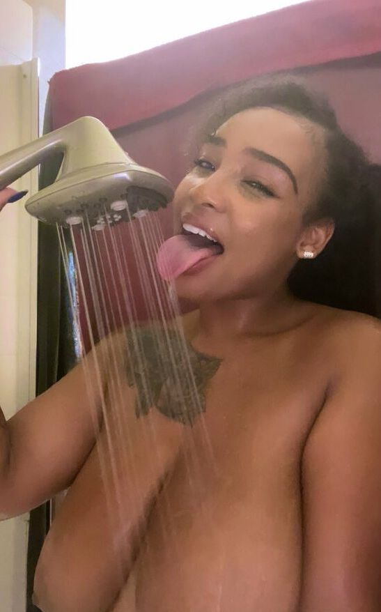 Raynellemariah nude