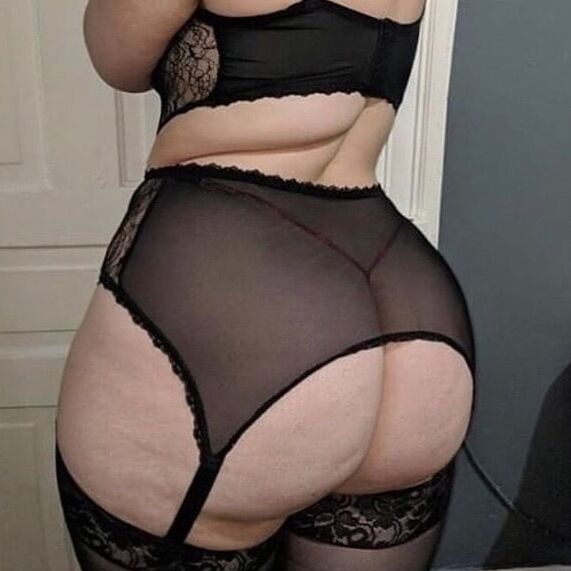 PAWGS and panties