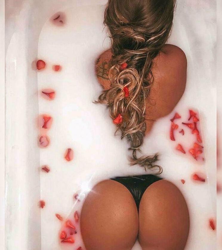 Mary Bunny nude