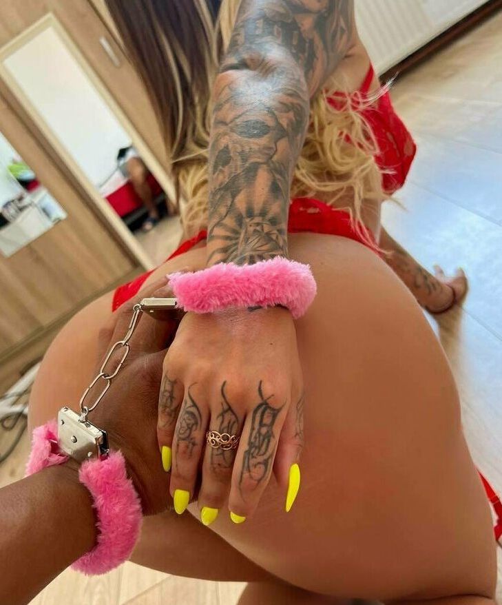 Mary Bunny nude