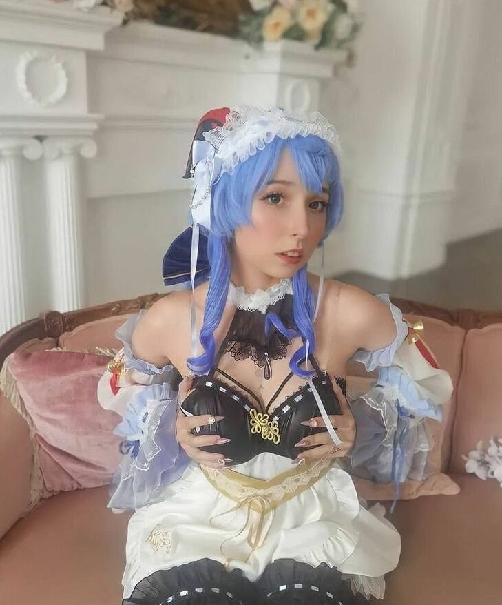 Loli Molly nude