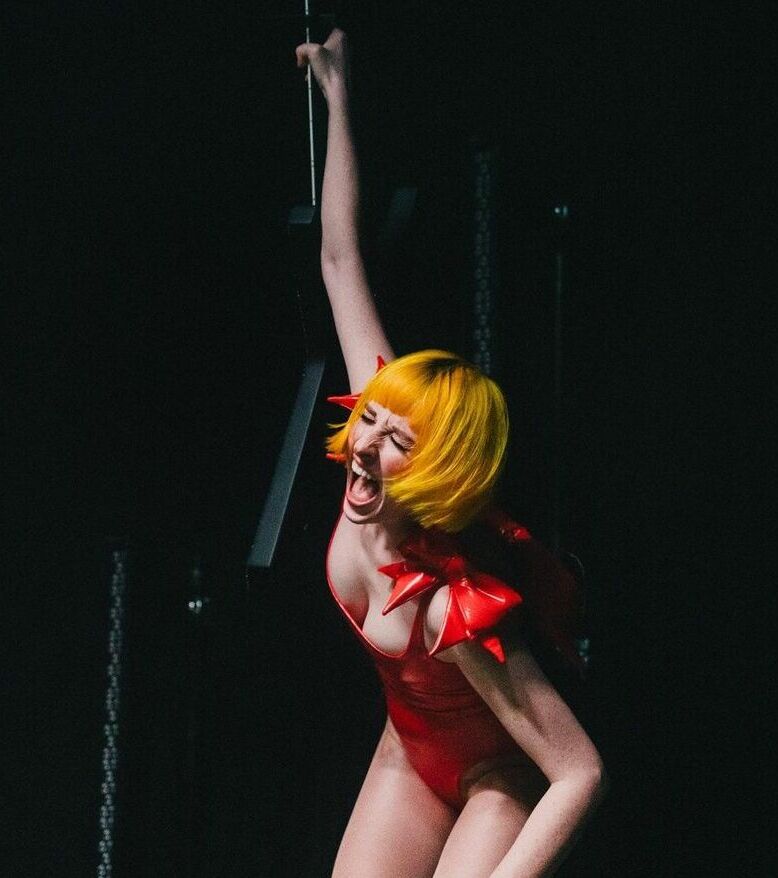 Tessa Violet nude