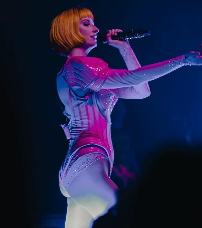 Tessa Violet nude