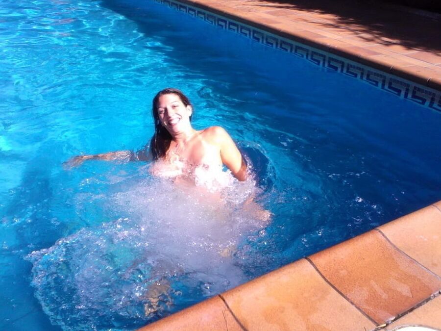 Swinger Pool Party