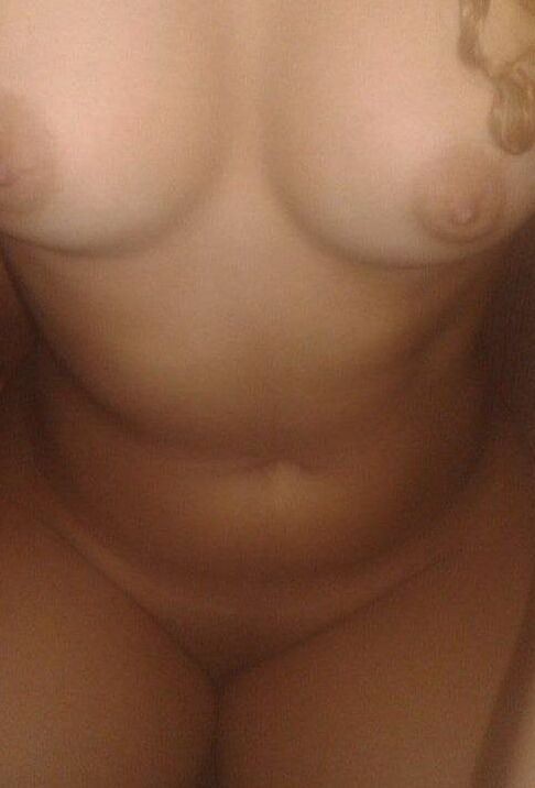 Eduarda Scavo nude
