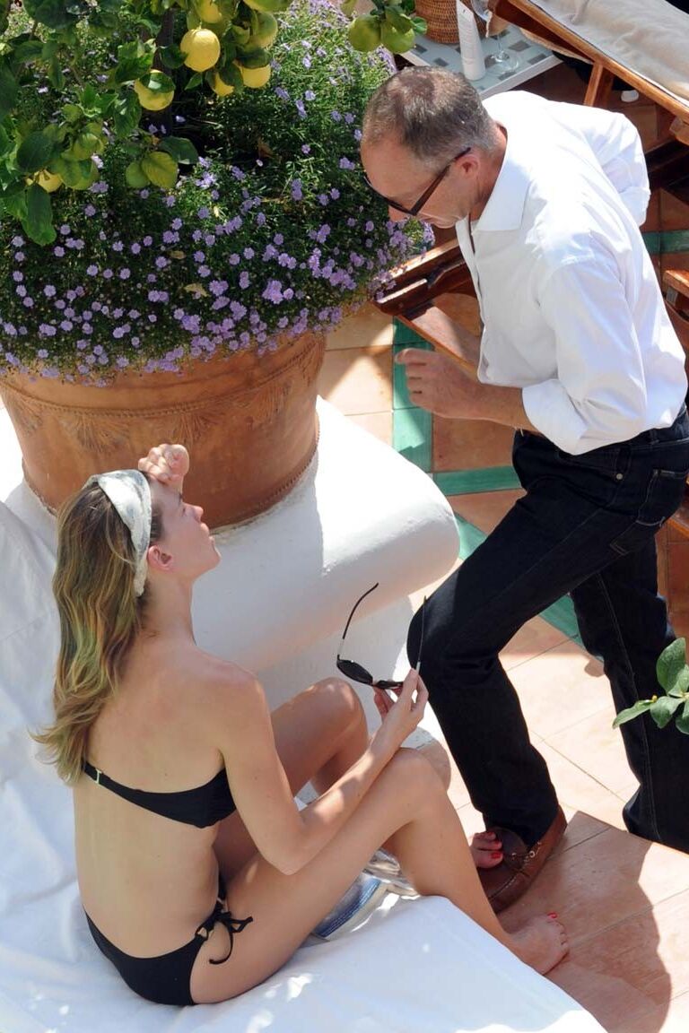 Hilary Swank exposing her fucking sexy body and hot ass in bikini on pool