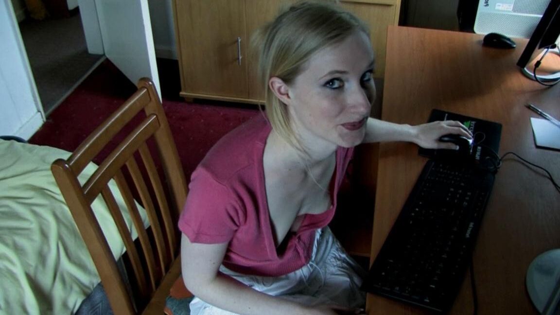 Downshirt cleavage shots