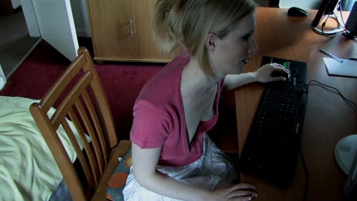Downshirt cleavage shots