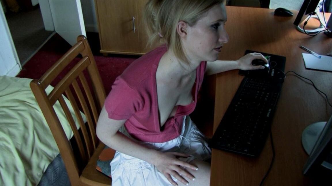 Downshirt cleavage shots