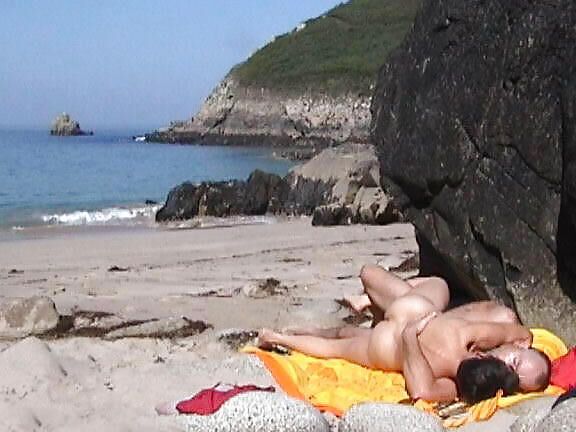 I am a beach nudist