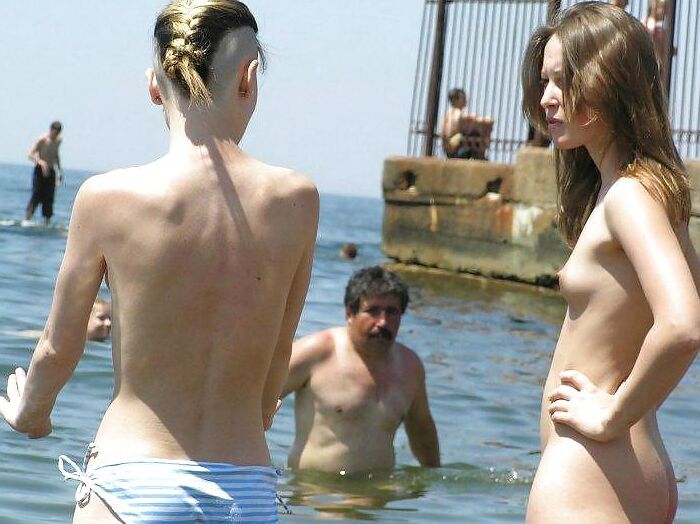 I am a beach nudist