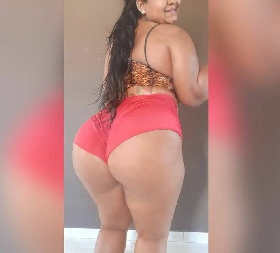 Luziana B. Souza nude