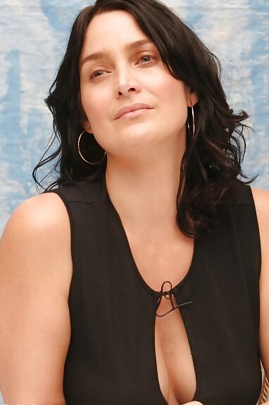Carrie Anne Moss