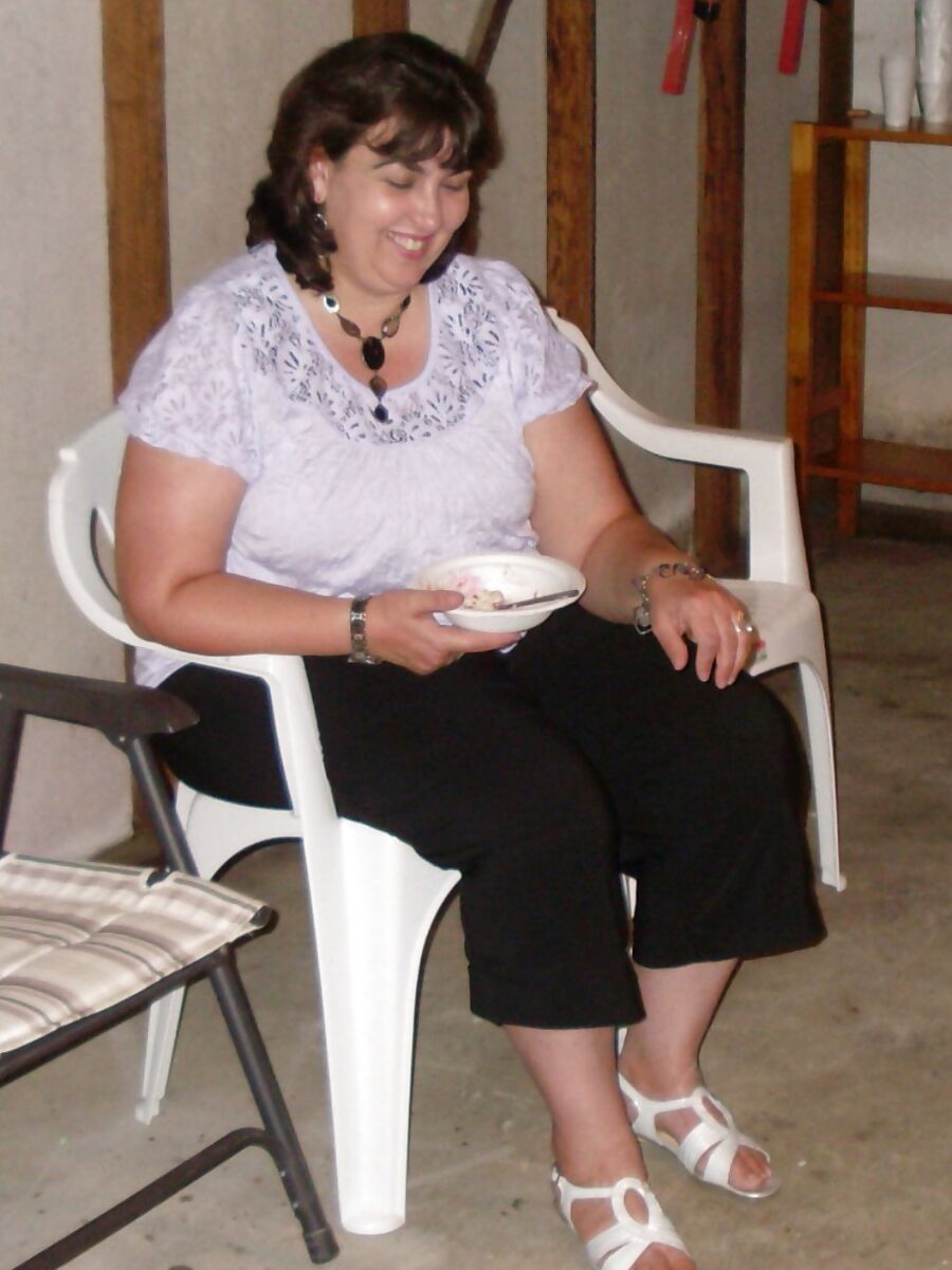 Sonia sexy BBW housewife