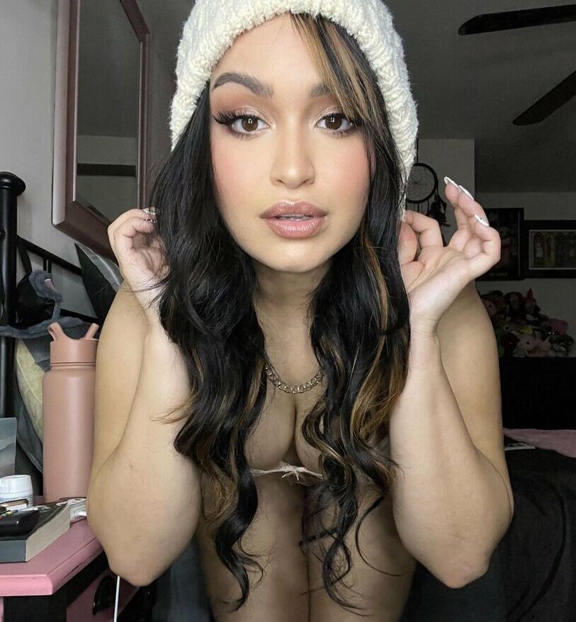 Gabby Ortiz nude