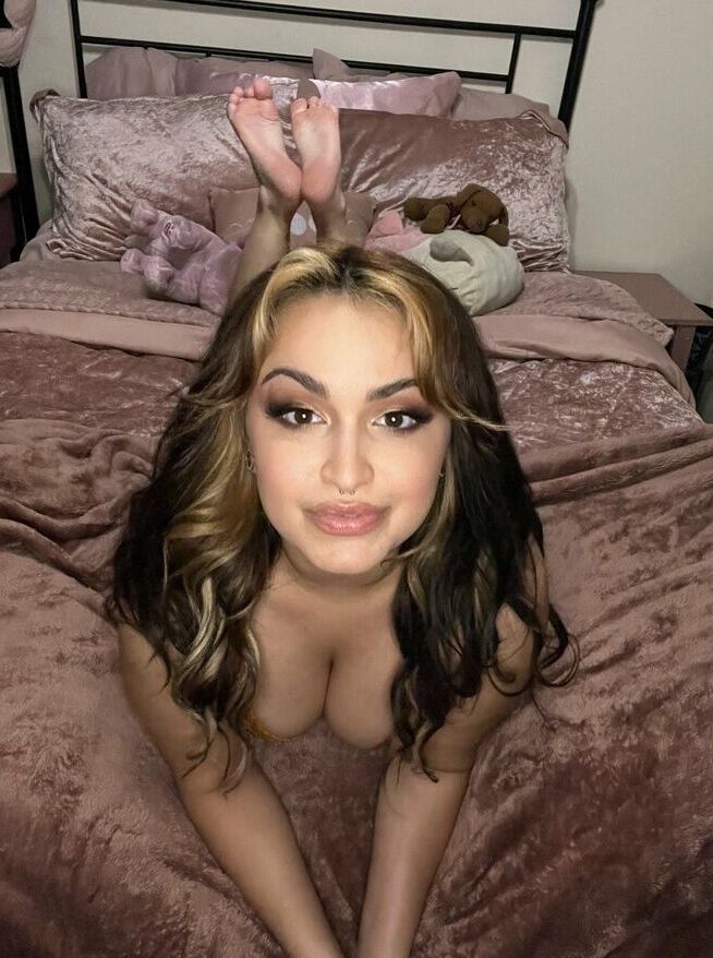 Gabby Ortiz nude