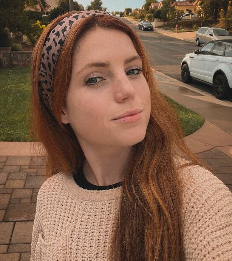 Sydney Sierota nude