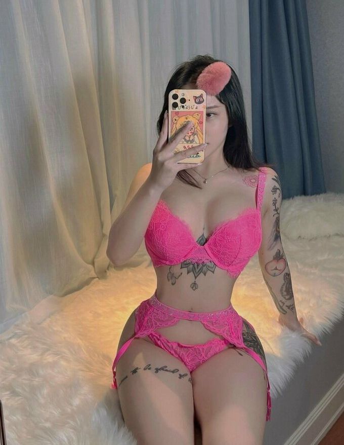 Sangyuxin Hitomi nude