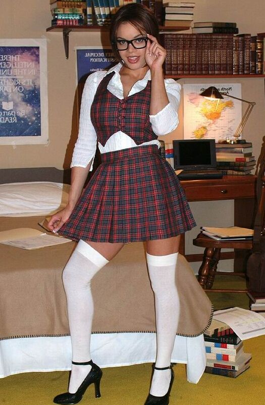 Black hair pornstar in white stockings with big tasty tits