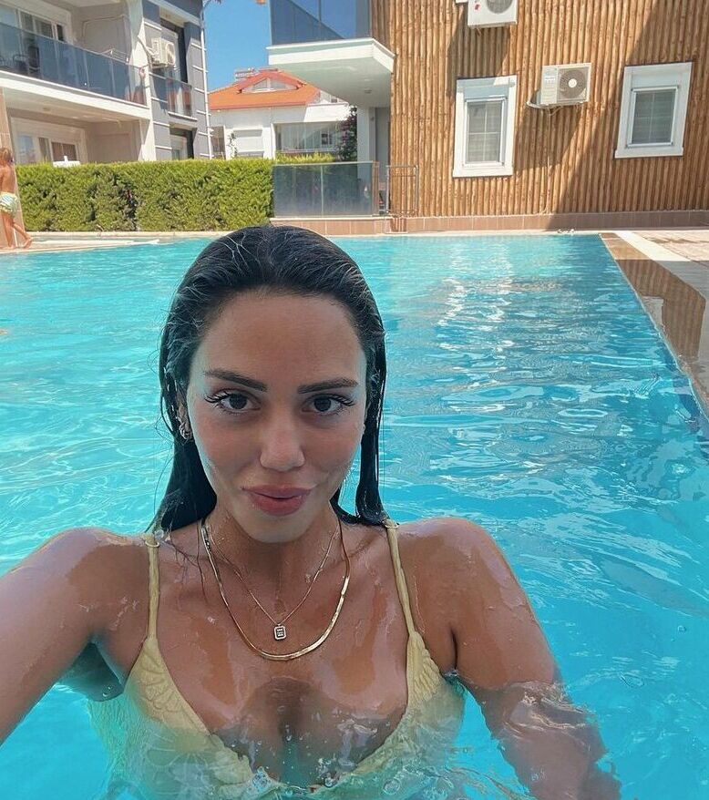 Bernacalanthe nude