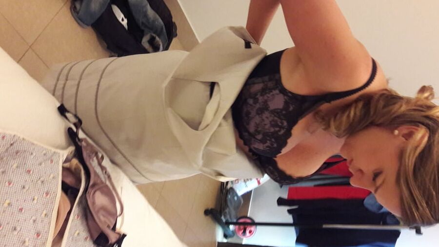 French MILF on vacation