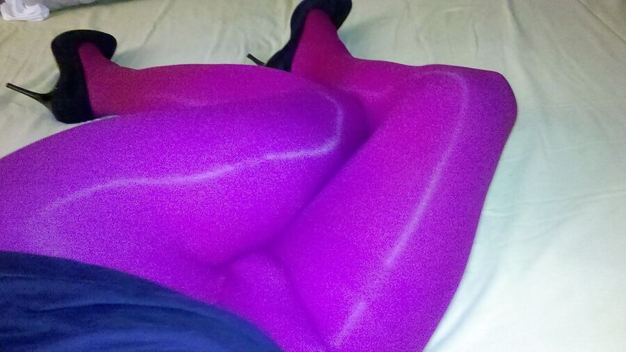 Sega in collant rosa - masterbation in pink pantyhose