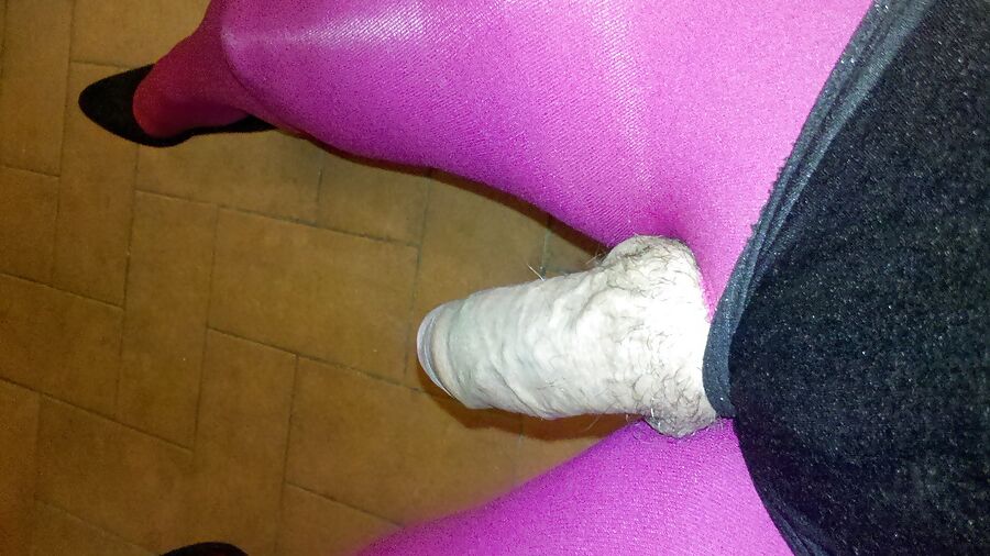 Sega in collant rosa - masterbation in pink pantyhose