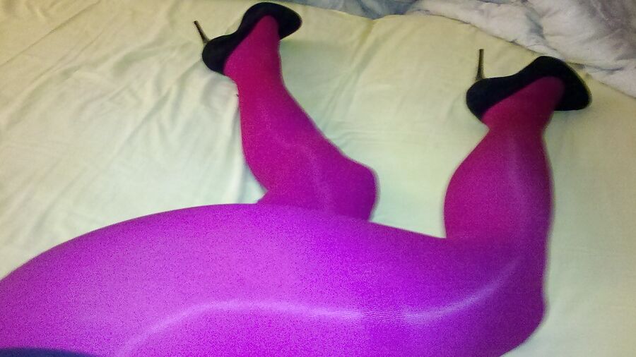 Sega in collant rosa - masterbation in pink pantyhose