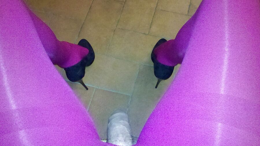 Sega in collant rosa - masterbation in pink pantyhose