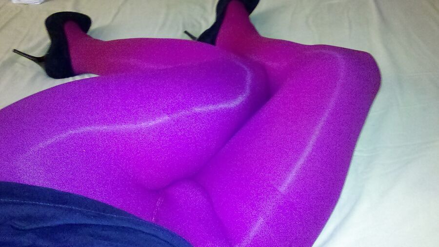 Sega in collant rosa - masterbation in pink pantyhose