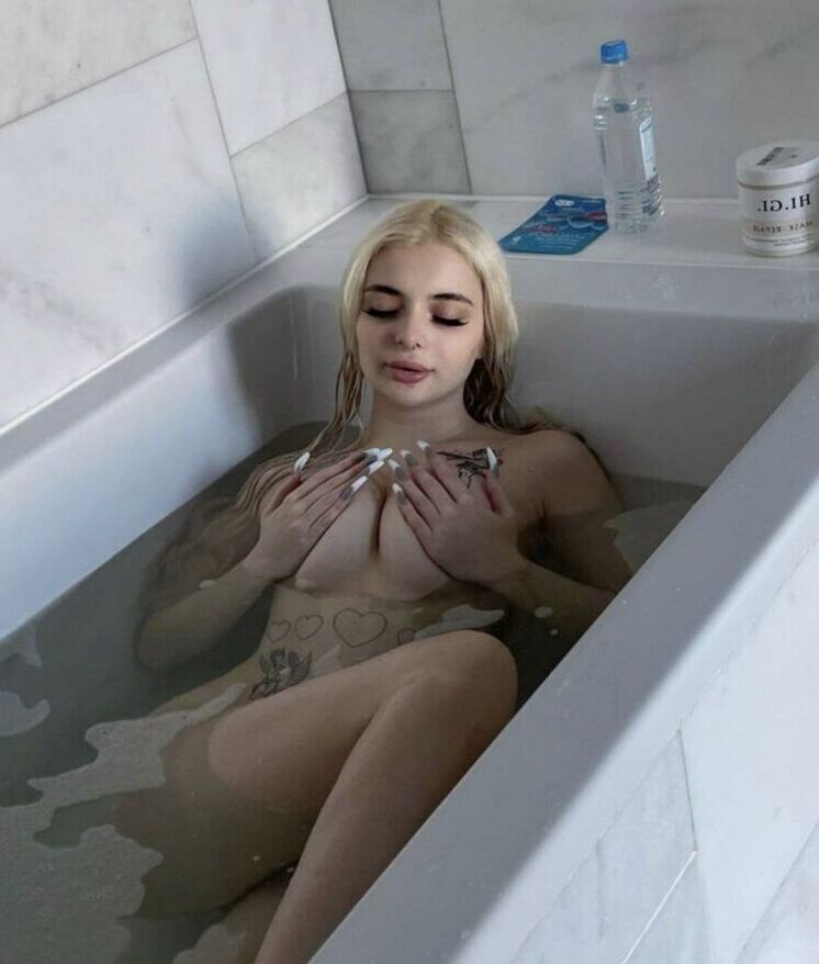 Nasteppa nude